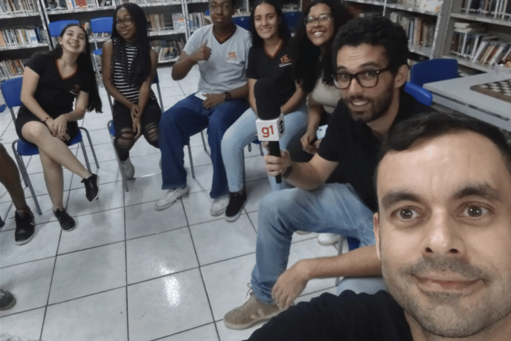 Um Dia Memorável na Escola Pei Yervant Kissajikian: A Visita da Rede Globo para uma Reportagem sobre o Uso de Celulares em Sala de Aula